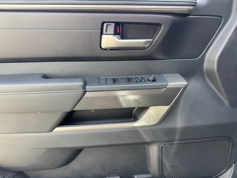 Used 2022 Toyota Tundra SR5 w/ SR5 Convenience Package image 12