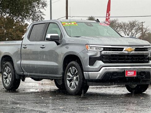 Used 2025 Chevrolet Silverado 1500 LT image 2