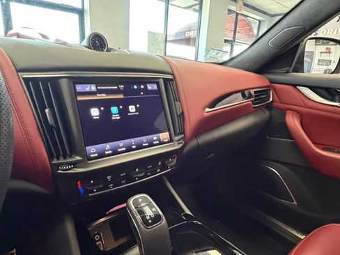 Used 2022 Maserati Levante Modena AWD/4WD image 55