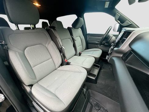 Used 2023 RAM 1500 Big Horn AWD/4WD image 29