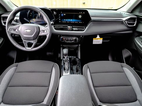 New 2026 Chevrolet TrailBlazer LT AWD/4WD image 14