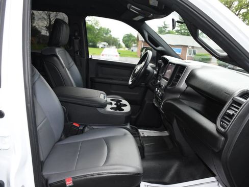 Used 2022 RAM 3500 Tradesman w/ Chrome Appearance Group AWD/4WD image 24