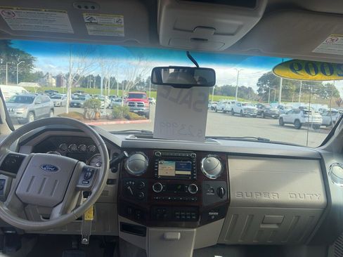 Used 2009 Ford F350 4x4 SuperCab Super Duty image 15