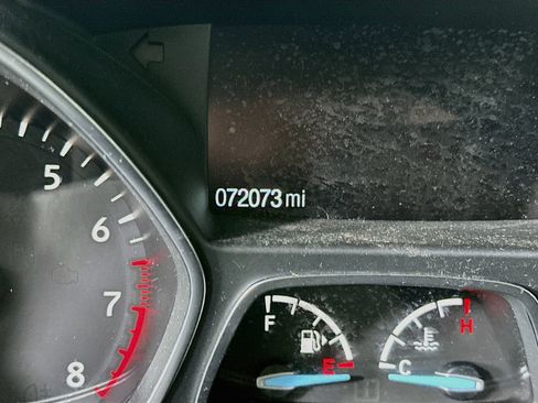 Used 2017 Ford Escape SE AWD/4WD image 19