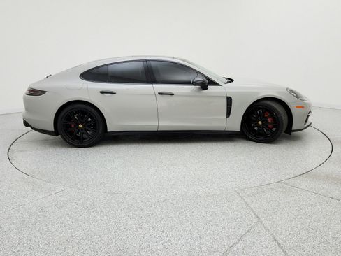 Used 2018 Porsche Panamera 4S image 4