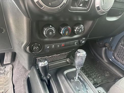 Used 2017 Jeep Wrangler Unlimited Sport w/ Quick Order Package 24S image 27