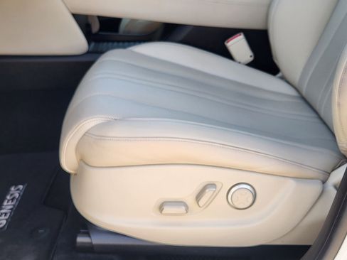 Used 2022 Genesis GV80 2.5T w/ Advanced Package 03 image 25