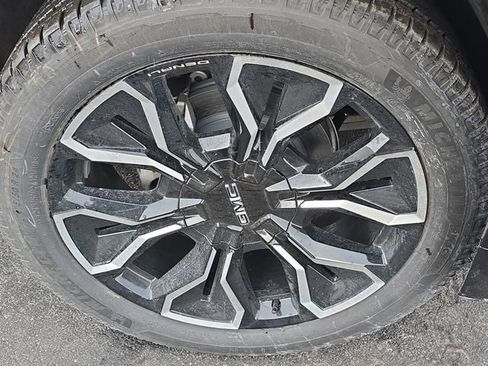 New 2024 GMC Sierra EV Denali image 33