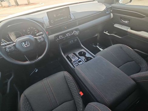 Certified 2025 Honda Pilot Sport image 21