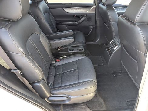 Certified 2024 MAZDA CX-90 Plug-In Hybrid w/ Premium Pkg image 20