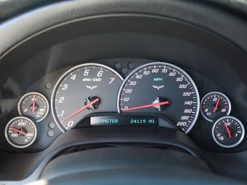 Used 2007 Chevrolet Corvette Convertible w/ Preferred Equipment Group image 21