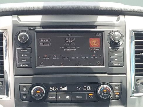 Used 2019 Nissan Titan SV w/ SV Convenience Package AWD/4WD image 14