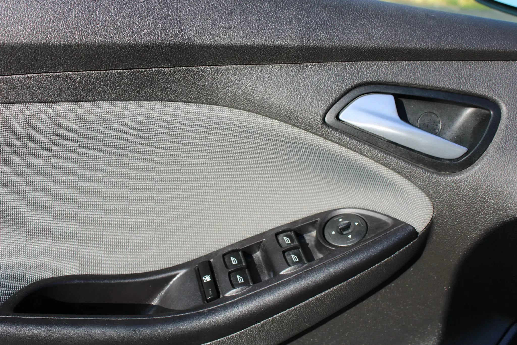 Used 2013 Ford Focus SE FWD image 10