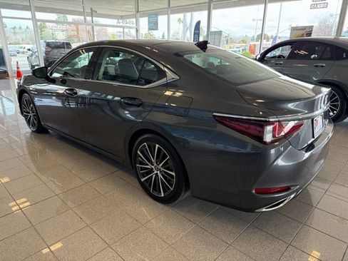 Used 2023 Lexus ES 350 w/ Premium Package image 6