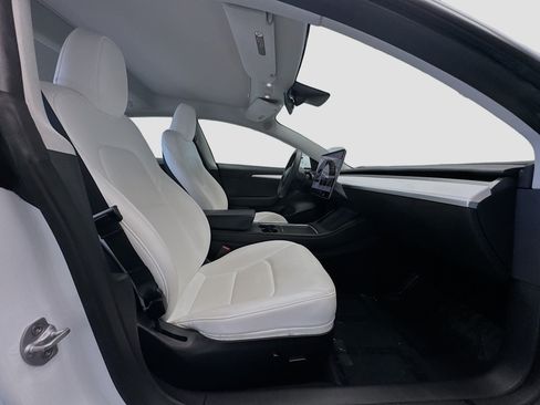 Used 2023 Tesla Model 3 Standard Range RWD image 19