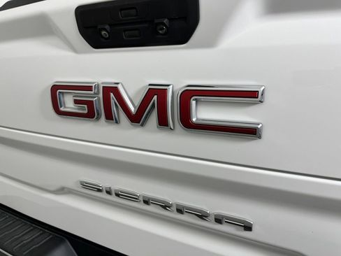 Certified 2020 GMC Sierra 1500 SLT AWD/4WD image 3