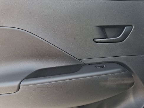 Certified 2025 Hyundai Kona SEL AWD/4WD image 13