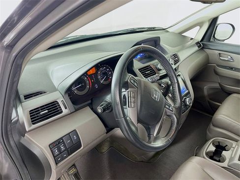 Used 2015 Honda Odyssey Touring image 10