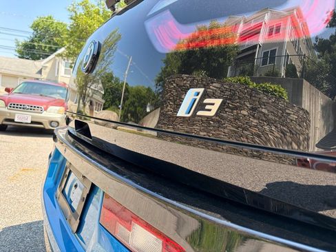 Used 2017 BMW i3 w/ Range Extender RWD image 10
