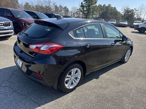 Used 2019 Chevrolet Cruze LT w/ Sun And Sound Package image 7