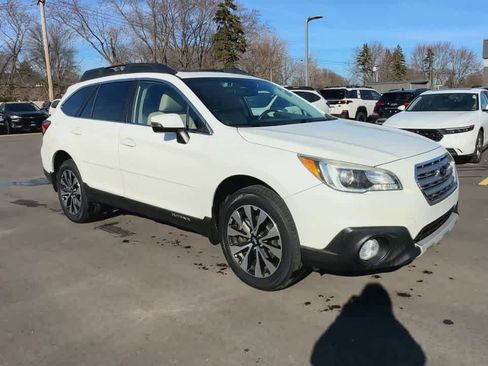 Used 2016 Subaru Outback 2.5i Limited image 2