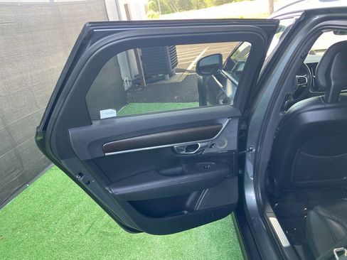 Used 2017 Volvo V90 T6 Cross Country AWD/4WD image 36