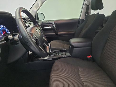 Used 2018 Toyota 4Runner TRD Off-Road AWD/4WD image 17