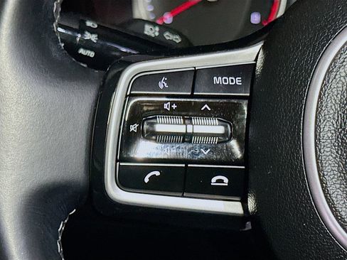 Used 2022 Kia Sorento S AWD/4WD image 35