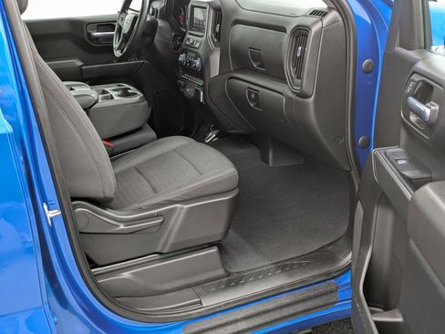 Used 2023 Chevrolet Silverado 1500 Custom image 17