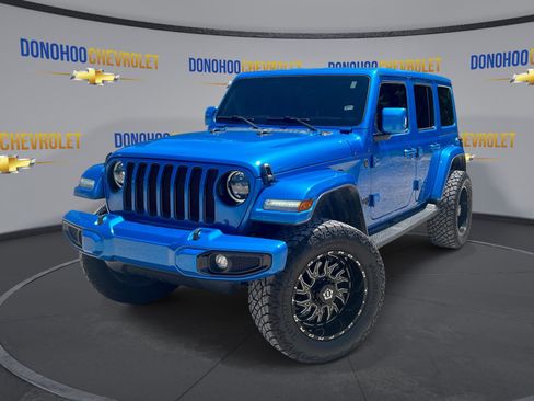 Used 2023 Jeep Wrangler Unlimited Sahara AWD/4WD image 4