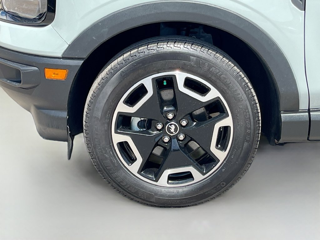 Used 2024 Ford Bronco Sport Outer Banks w/ Tech Package AWD/4WD image 32