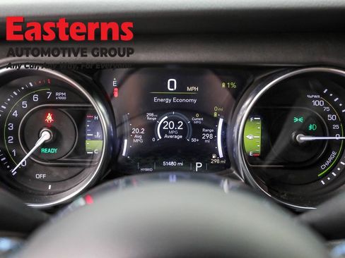 Used 2022 Jeep Wrangler Unlimited Rubicon 4xe w/ Cold Weather Group AWD/4WD image 18