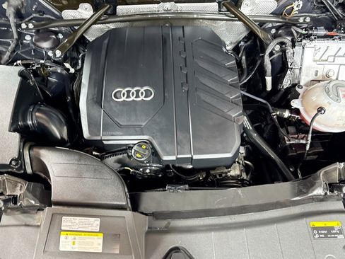 Used 2022 Audi Q5 2.0T Premium w/ Convenience Package image 27