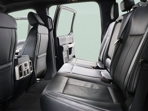 Used 2022 Ford F350 Lariat image 24