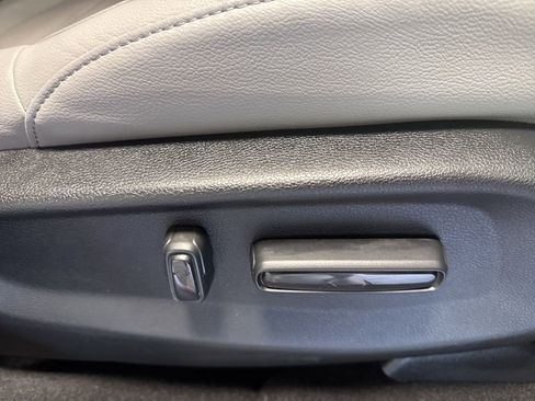 Used 2020 Honda CR-V Touring image 33