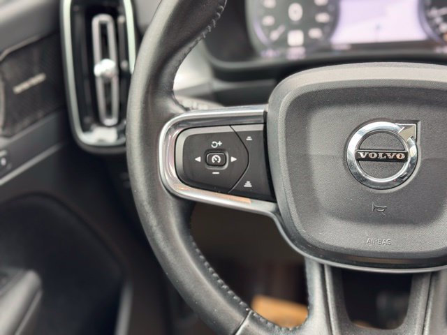 Used 2019 Volvo XC40 T5 Momentum AWD/4WD image 22