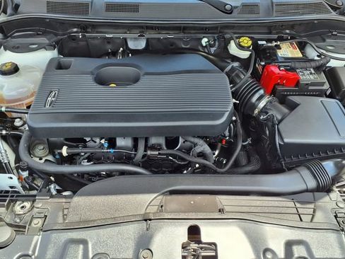 Used 2020 Lincoln Corsair Reserve w/ Equipment Group 201A FWD image 3