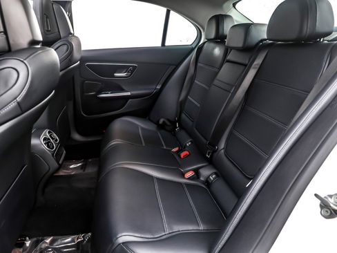 Used 2023 Mercedes-Benz C 300 Sedan image 7