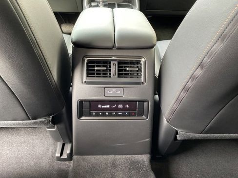 Used 2025 MAZDA CX-90 3.3 Turbo w/ Preferred Package image 28