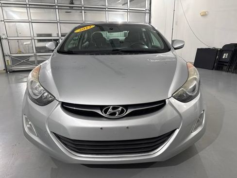 Used 2013 Hyundai Elantra GLS w/ Preferred Pkg FWD image 2