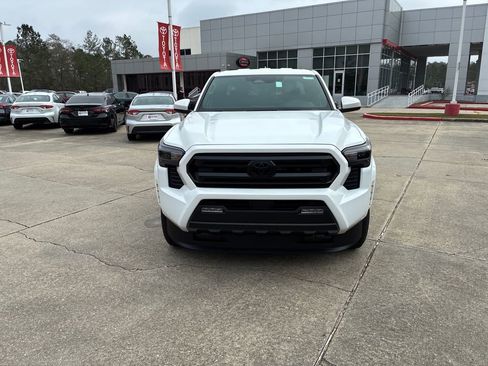 New 2026 Toyota Tacoma SR5 image 10