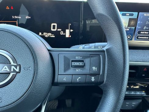 Used 2026 Nissan Kicks SV FWD image 27