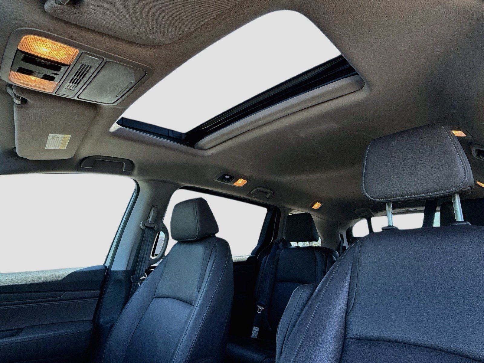 Used 2023 Honda Odyssey EX-L image 14