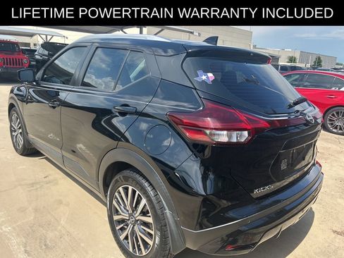 Used 2023 Nissan Kicks SV FWD image 7