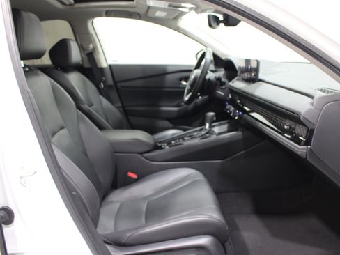 Used 2024 Honda Accord Touring image 27
