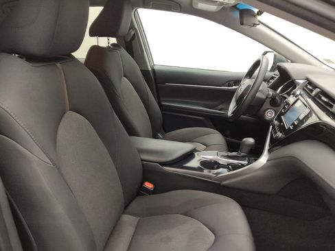 Used 2020 Toyota Camry LE w/ Carpet Mat Package image 21