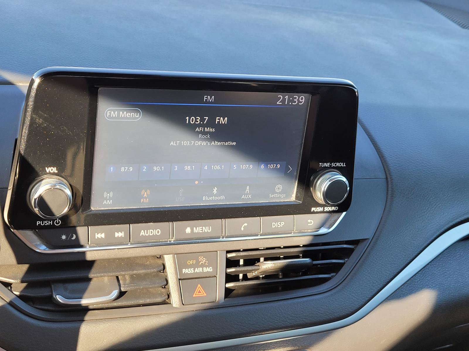 Used 2023 Nissan Altima 2.5 S FWD image 11