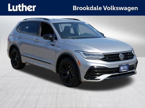 Certified 2023 Volkswagen Tiguan SE R-Line AWD/4WD image 1