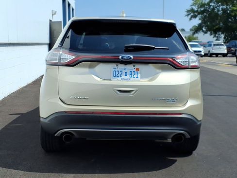 Used 2018 Ford Edge Titanium w/ Equipment Group 301A AWD/4WD image 5