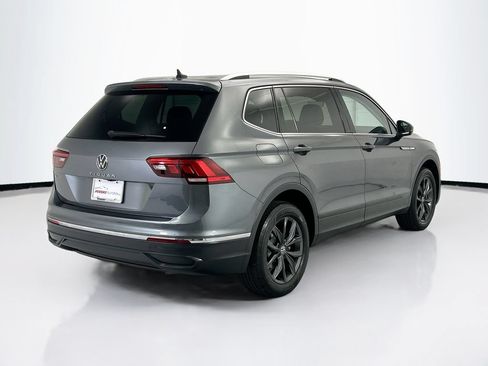 Used 2023 Volkswagen Tiguan SE FWD image 5